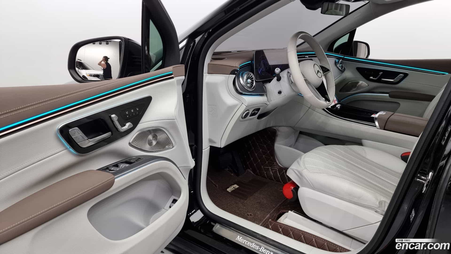 EQS Mercedes-Benz 2023.11-INNER-010
