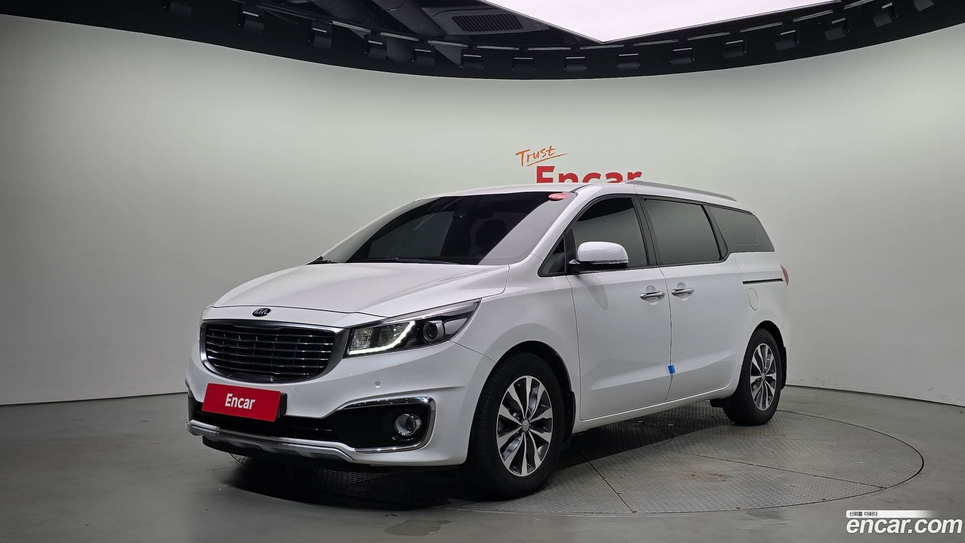 Main__Slider__Photo:Canival Kia 2017.0-0