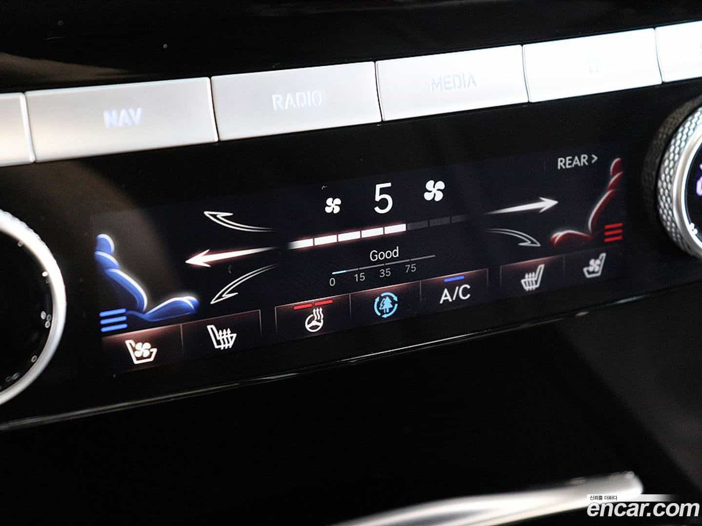 G80 Genesis 2022.0-INNER-009