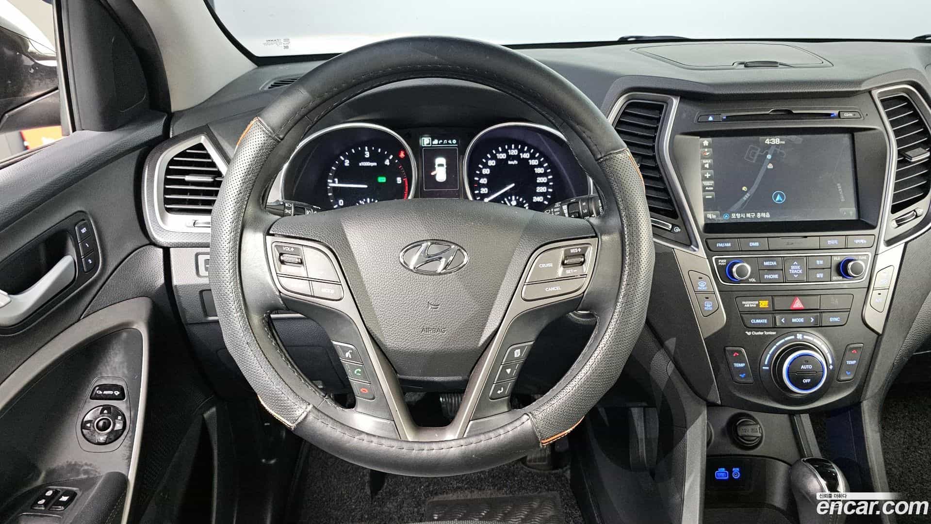 Santafe Hyundai 2016.9-OPTION-016