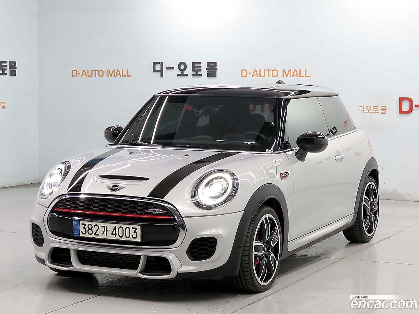 Main__Slider__Photo:Cooper Mini 2021.3-0