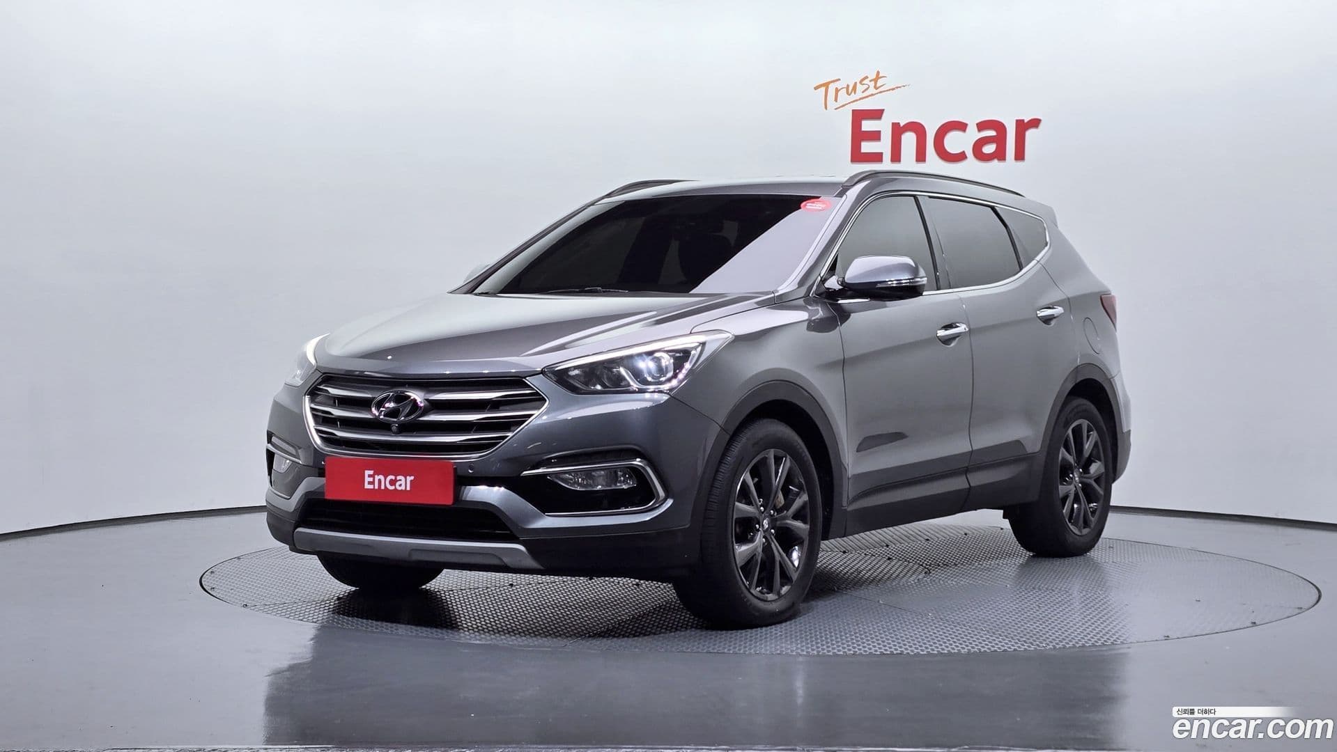 Main__Slider__Photo:Santafe Hyundai 2015.6-0