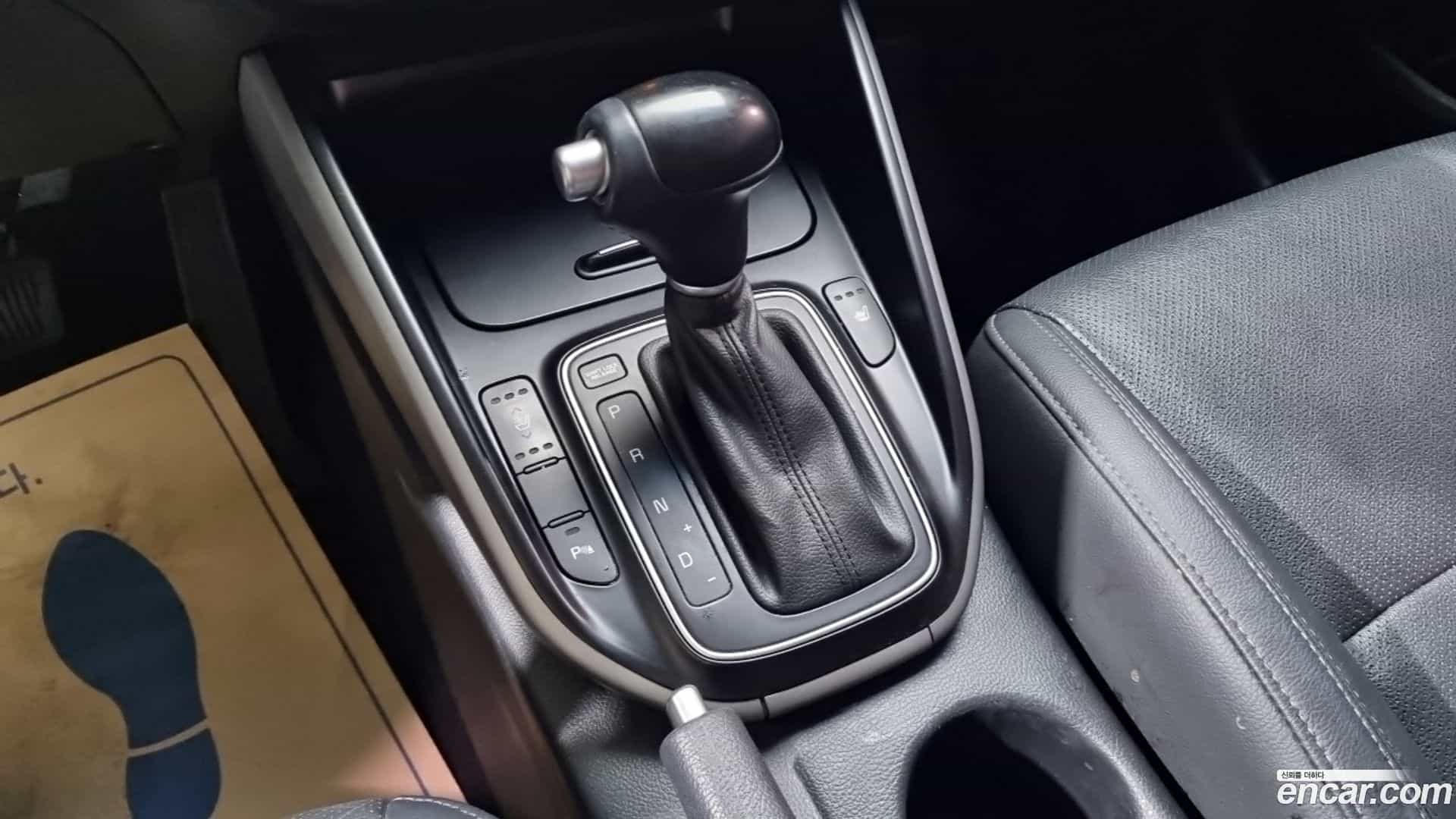 Carens Kia 2017.6-INNER-009