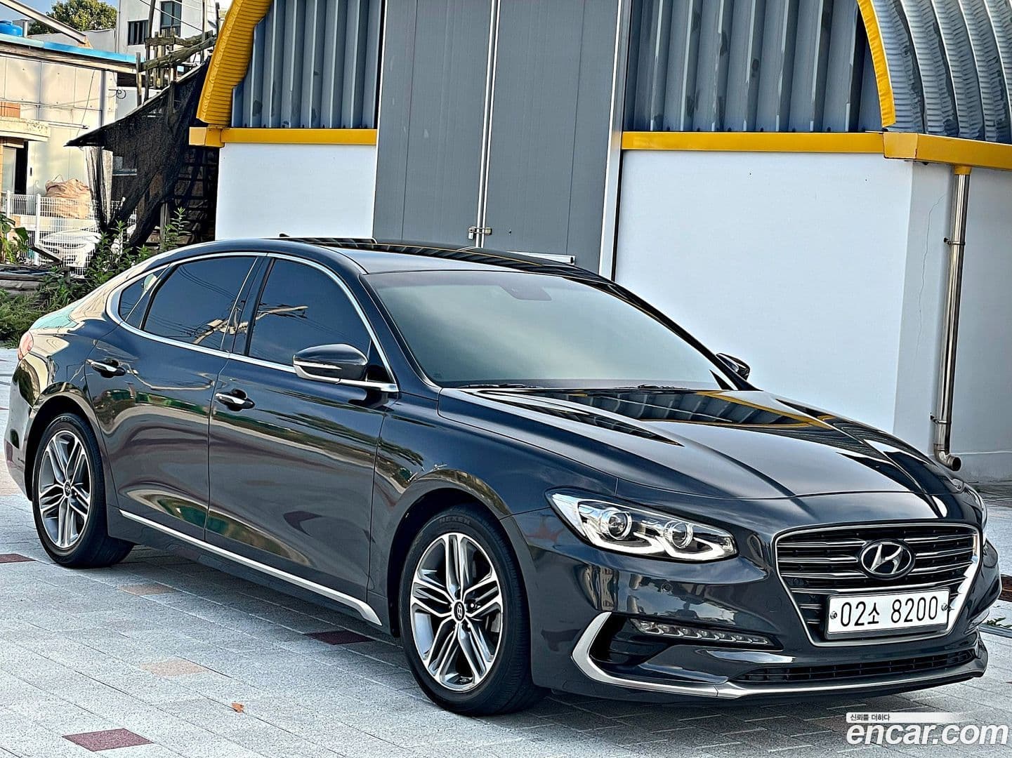 Main__Slider__Photo:Grandeur Hyundai 2017.10-0
