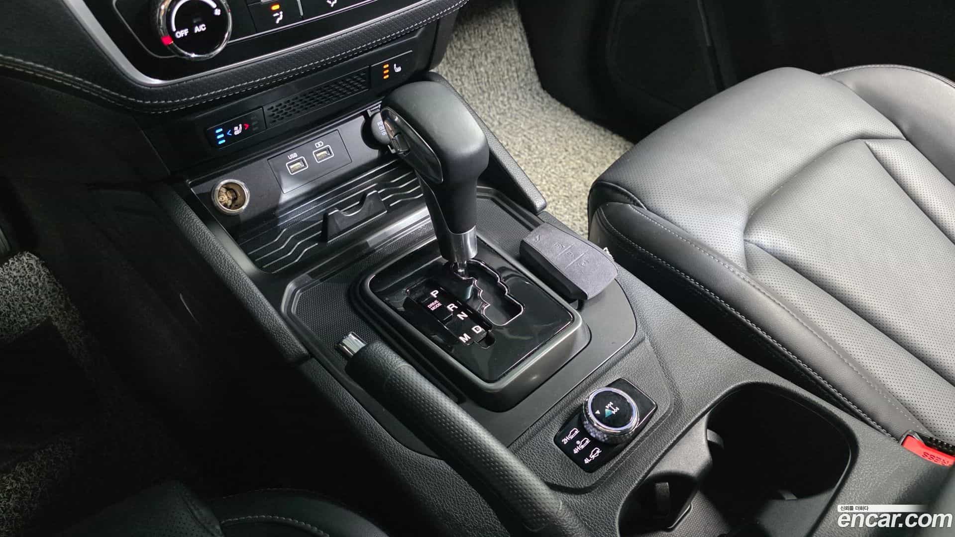 Rexton KG Mobility 2022.9-INNER-009