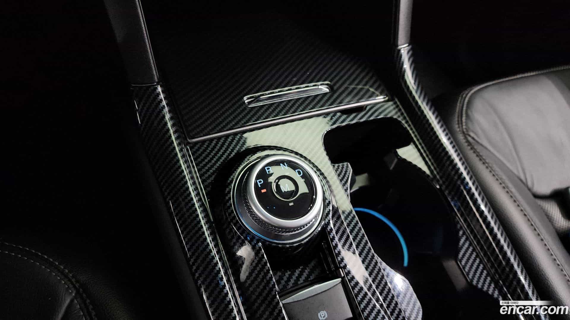 Explorer Ford 2020.8-INNER-009