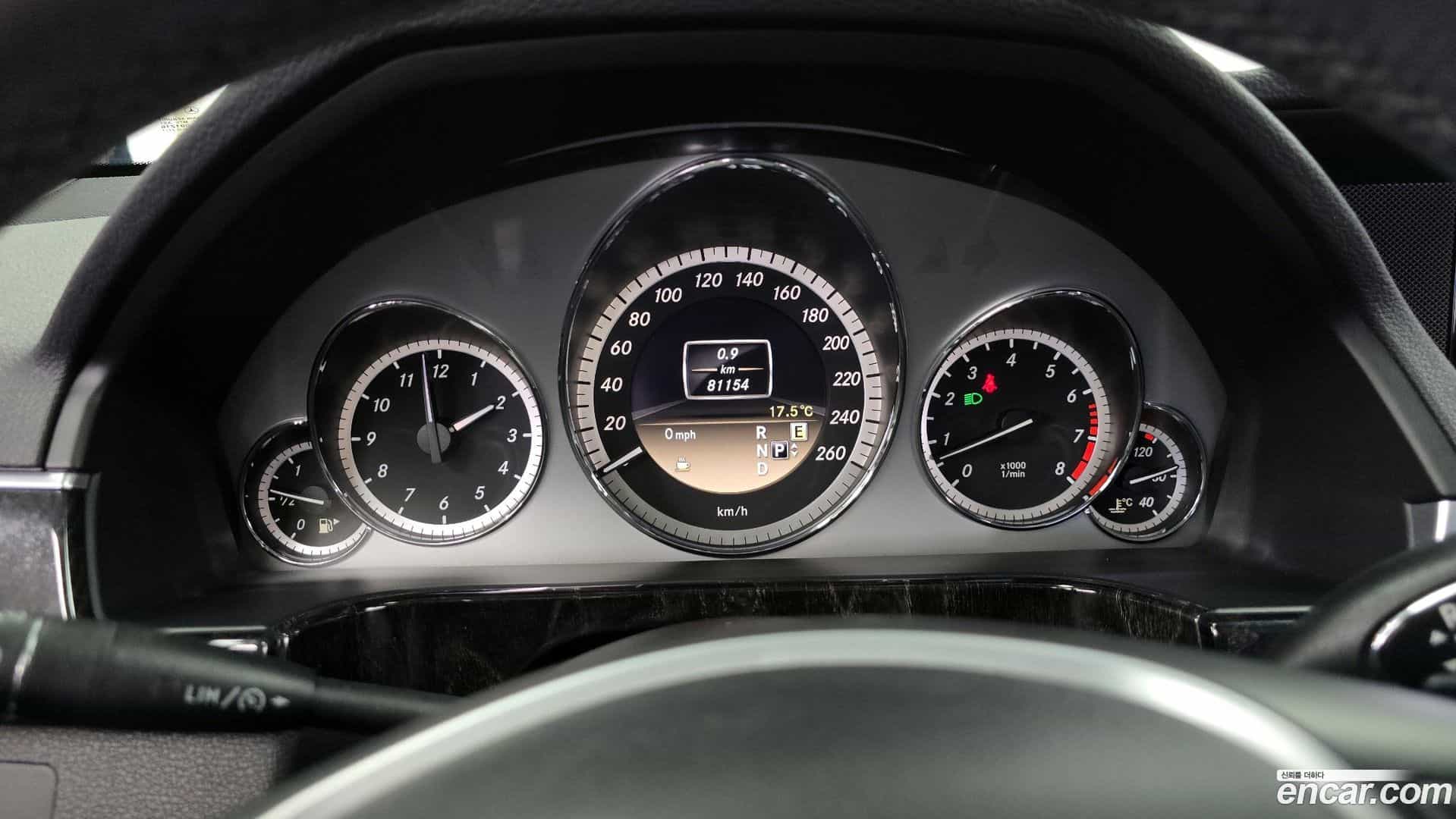 E-Class Mercedes-Benz 2012.7-INNER-008