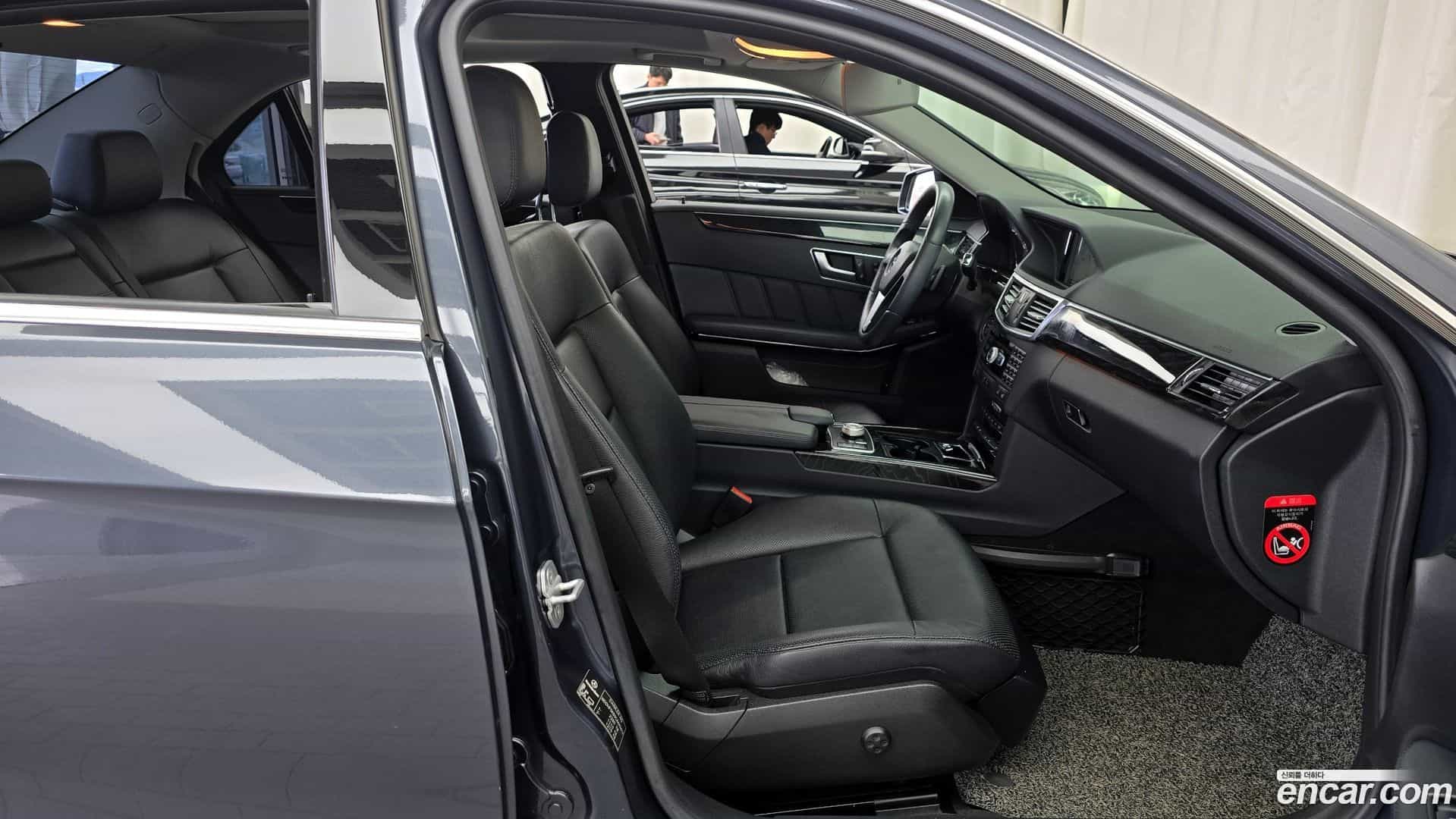 E-Class Mercedes-Benz 2012.7-OPTION-015