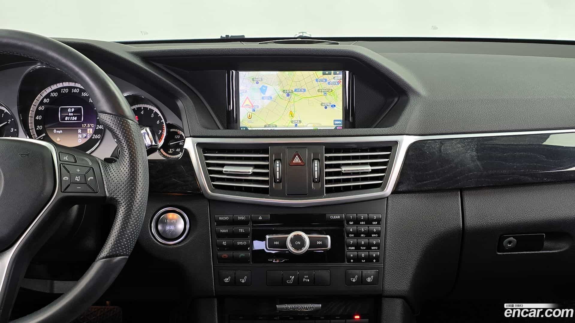 E-Class Mercedes-Benz 2012.7-OPTION-018
