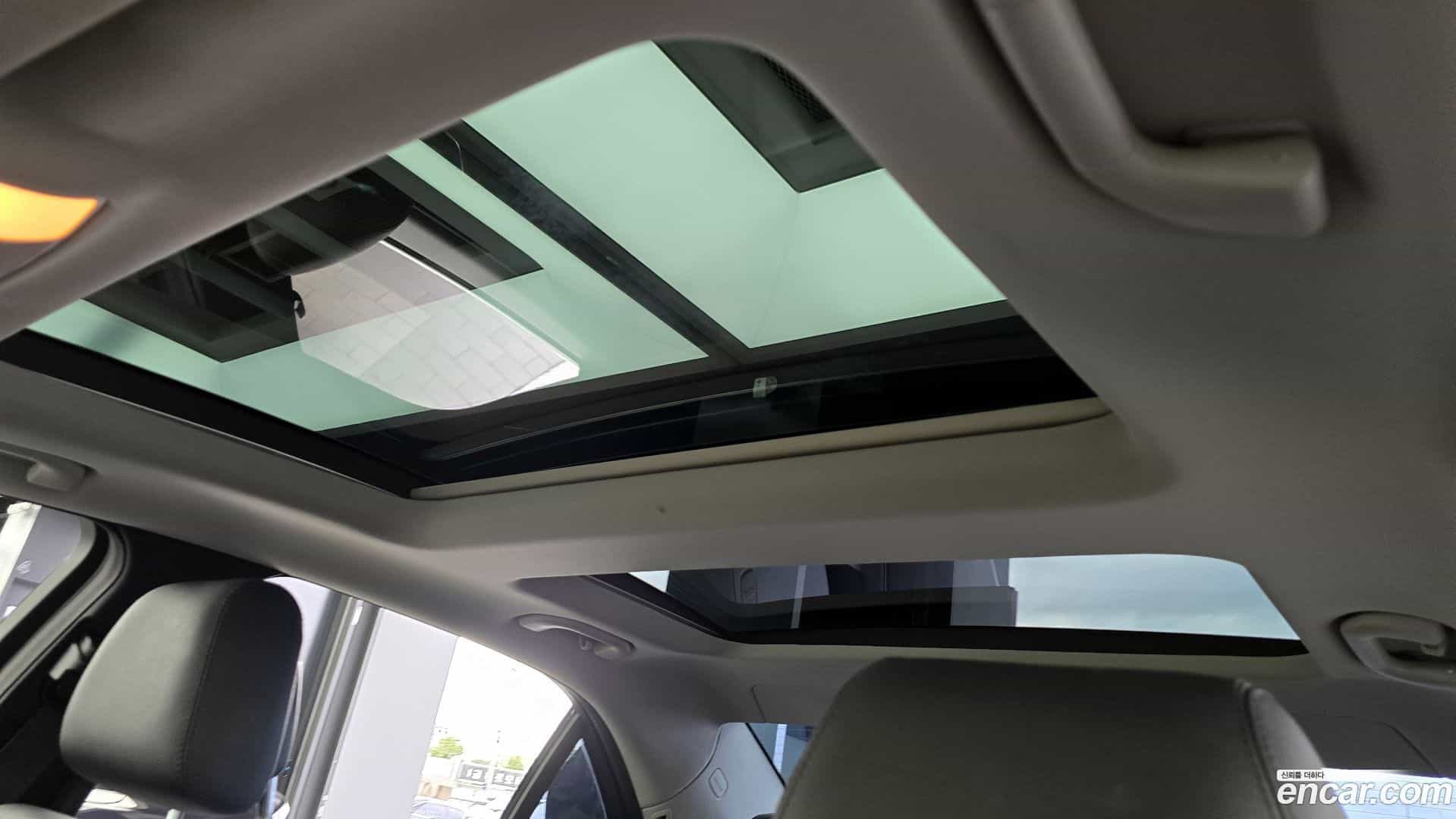 E-Class Mercedes-Benz 2012.7-OPTION-022