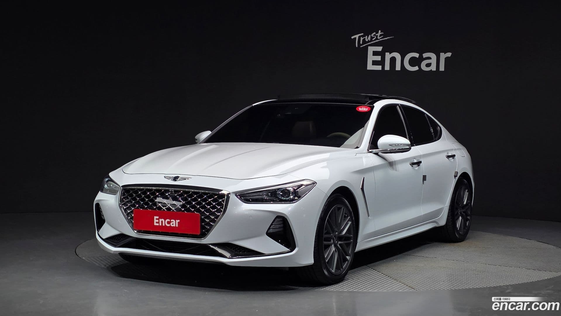 Main__Slider__Photo:G70 Genesis 2019.1-0