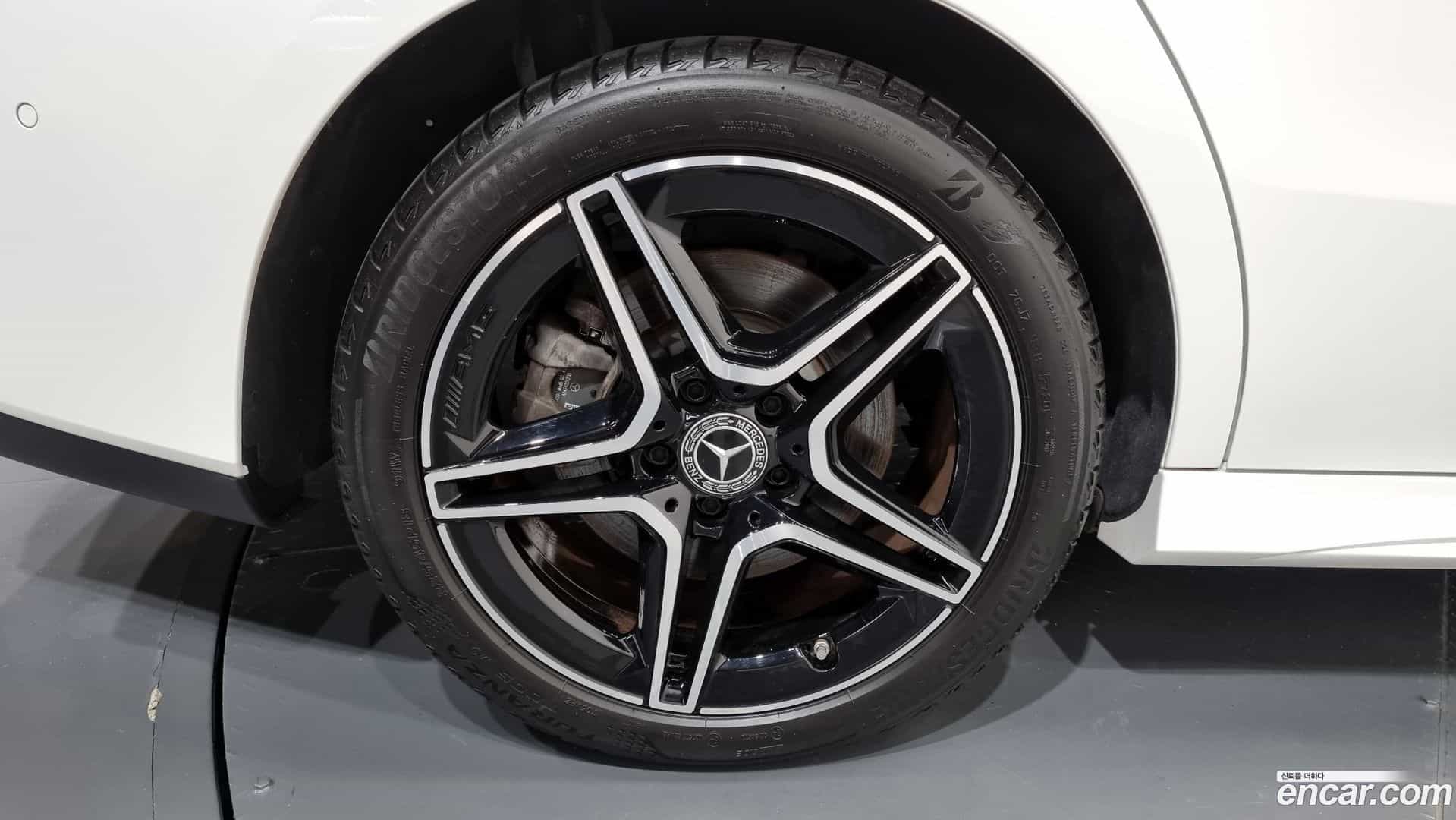 CLA-Class Mercedes-Benz 2020.10-OUTER-005