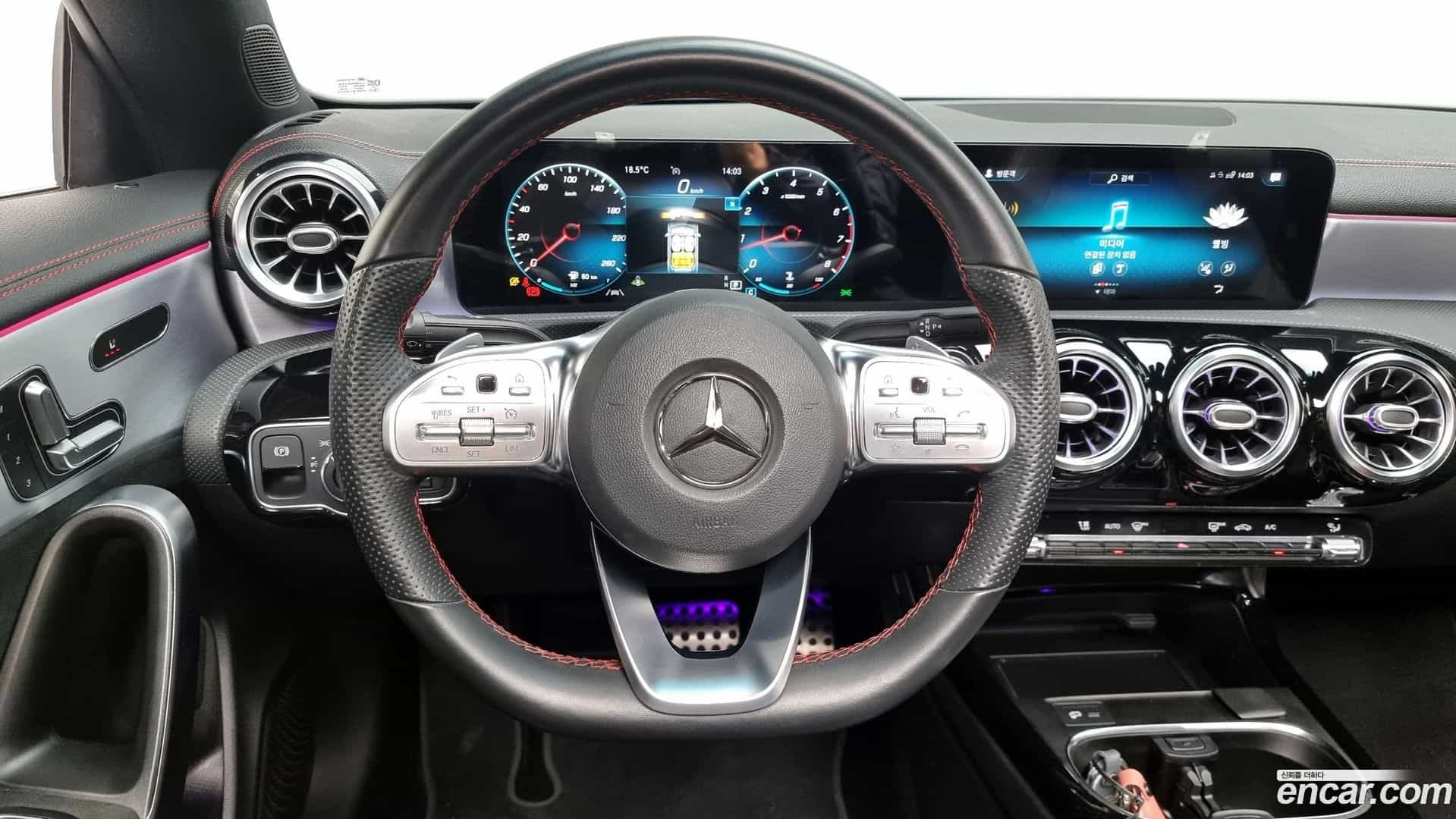 CLA-Class Mercedes-Benz 2020.10-OPTION-017
