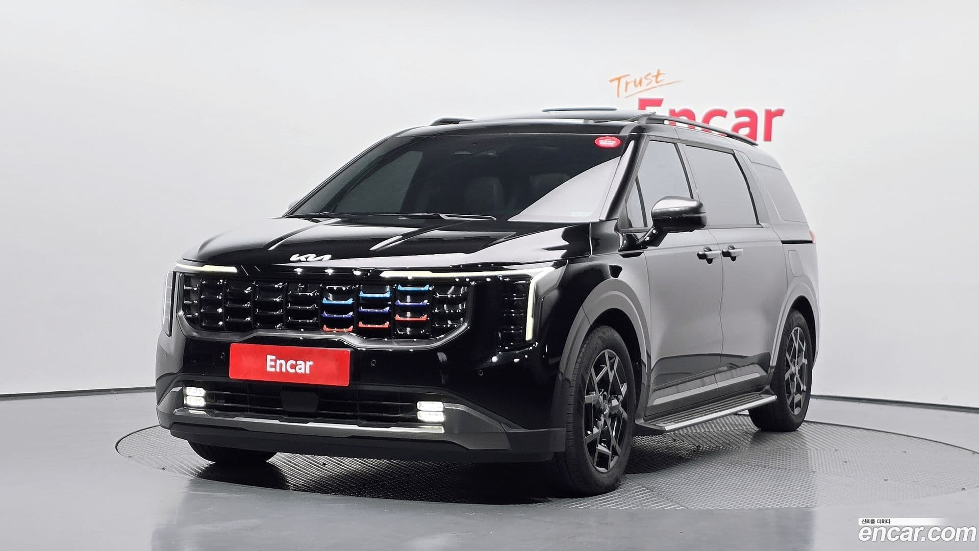 Main__Slider__Photo:Canival Kia 2024.11-0