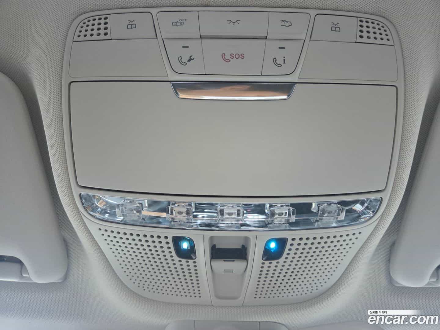 C-Class Mercedes-Benz 2018.1-INNER-010
