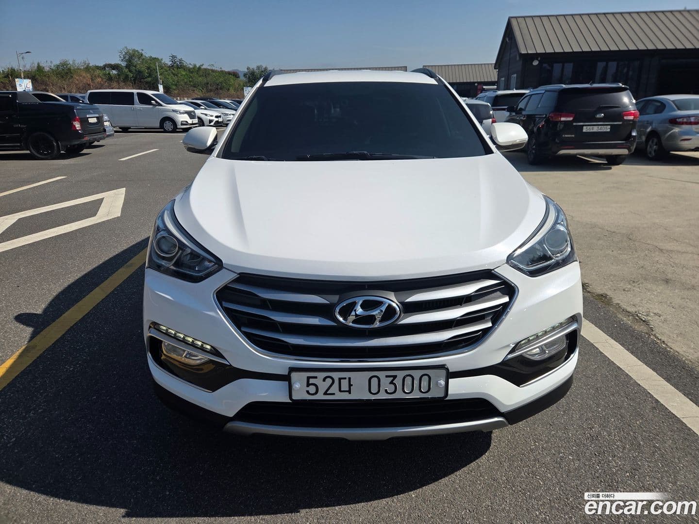 Main__Slider__Photo:Santafe Hyundai 2016.10-0