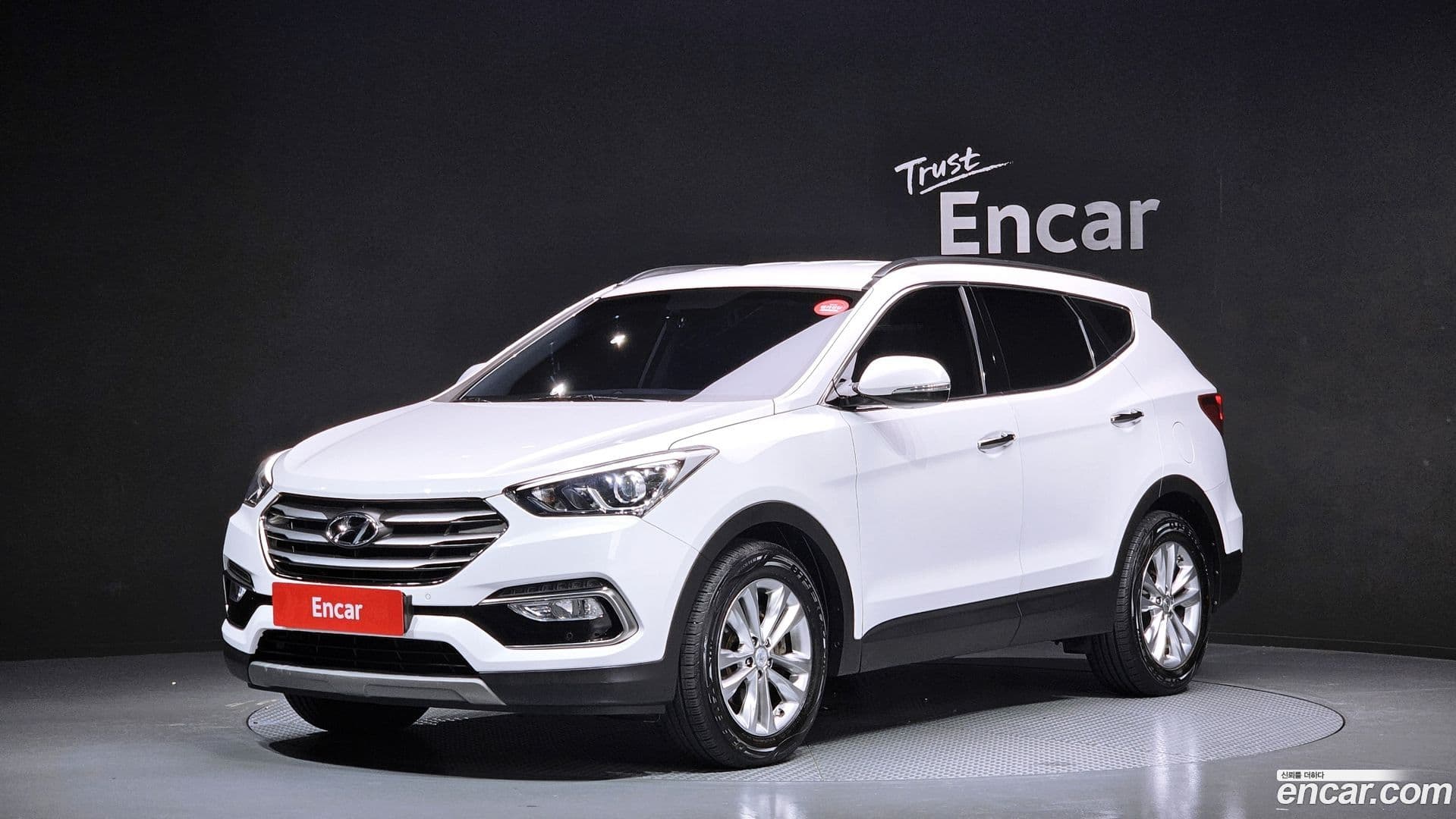 Main__Slider__Photo:Santafe Hyundai 2018.2-0