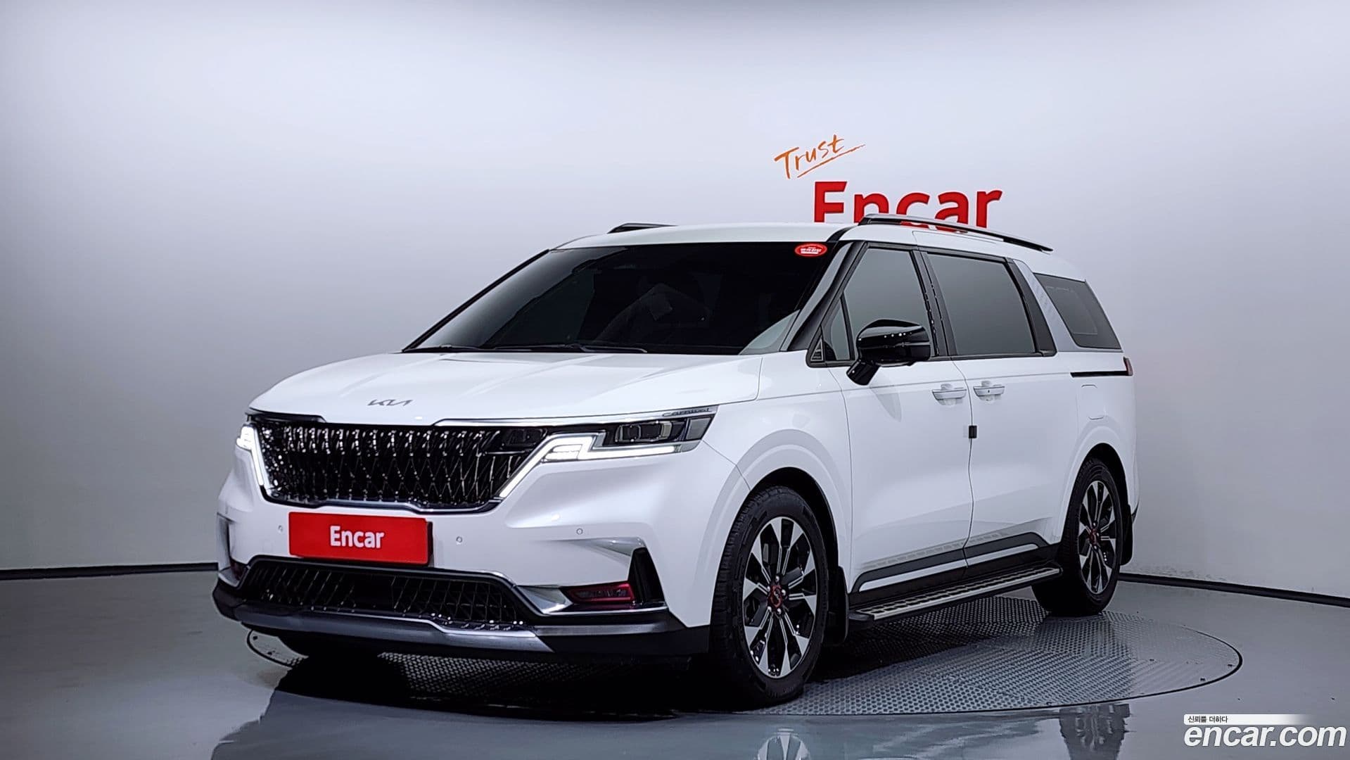 Main__Slider__Photo:Canival Kia 2020.9-0