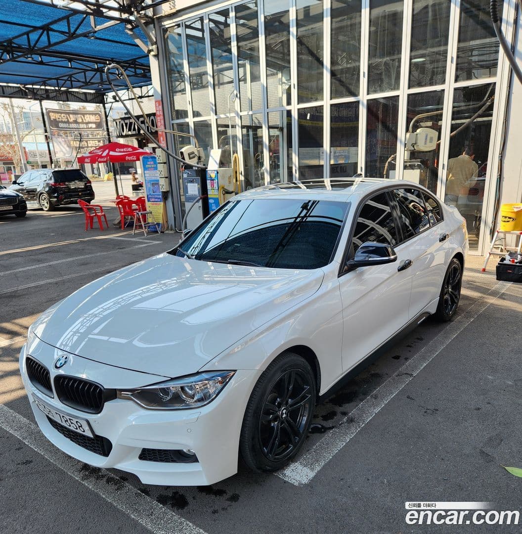 Main__Slider__Photo:3-Series BMW 2012.10-0