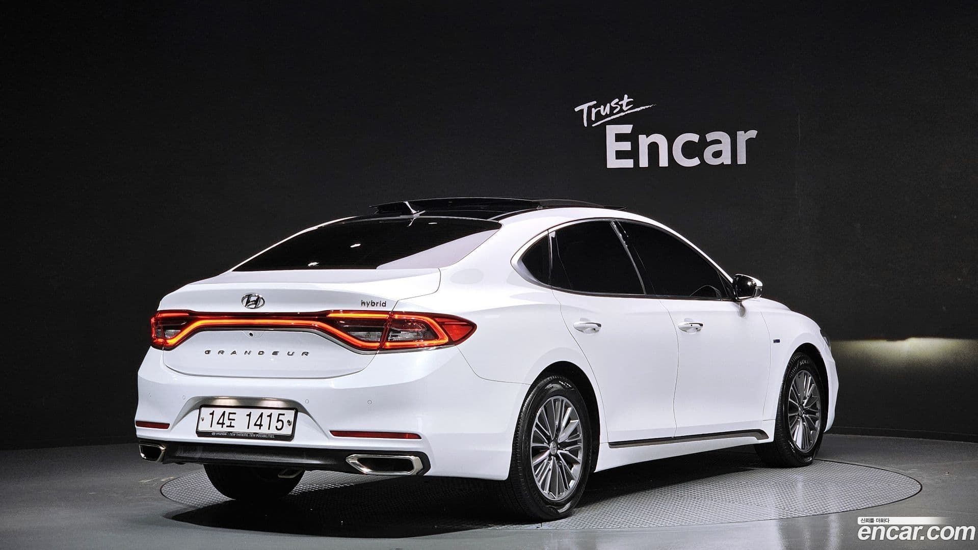 Main__Slider__Photo:Grandeur Hyundai 2018.5-0