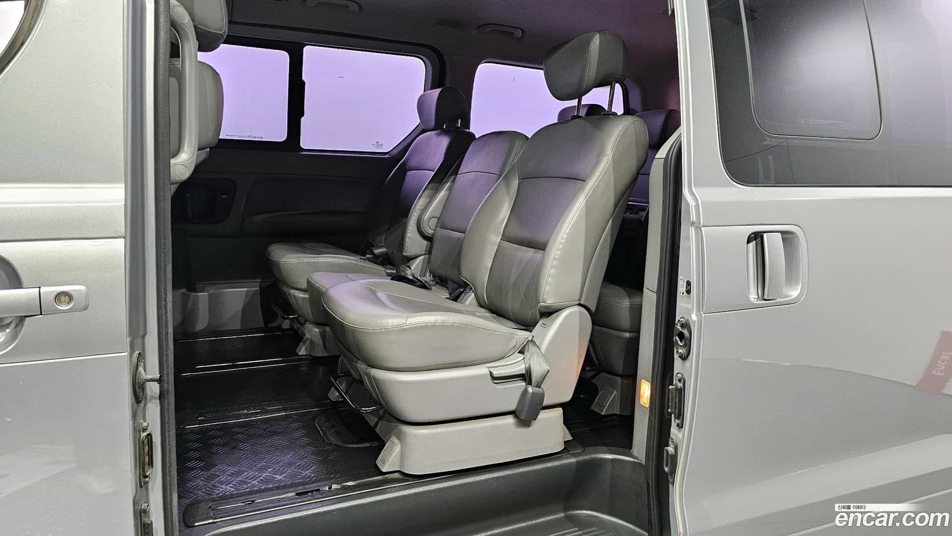 Starex Hyundai 2014.0-OPTION-016