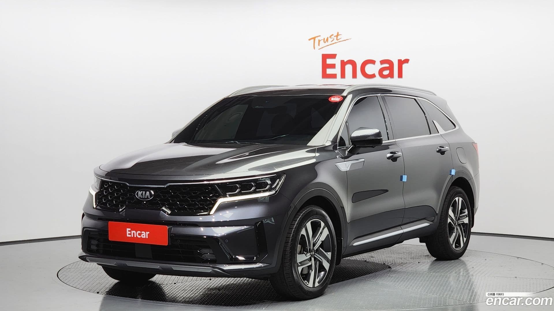 Main__Slider__Photo:Sorento Kia 2020.5-0