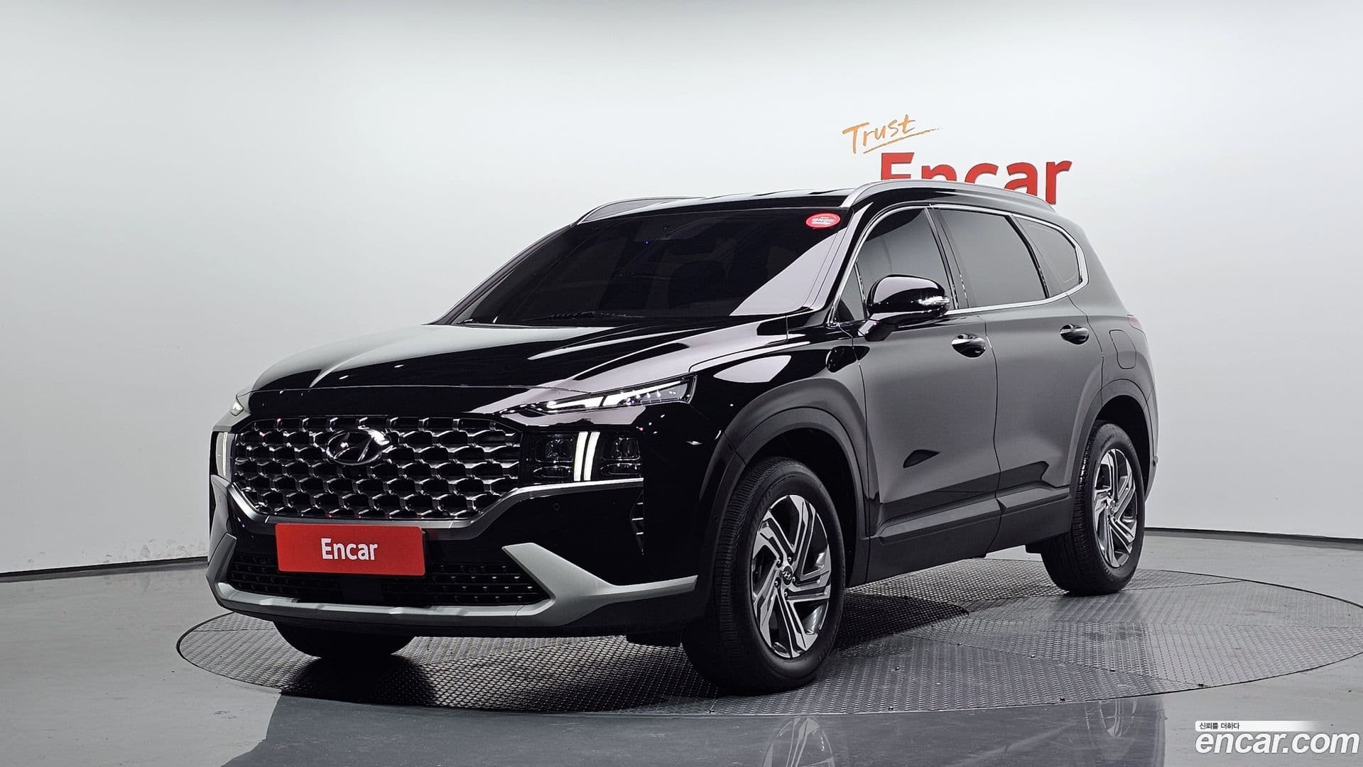 Main__Slider__Photo:Santafe Hyundai 2022.11-0