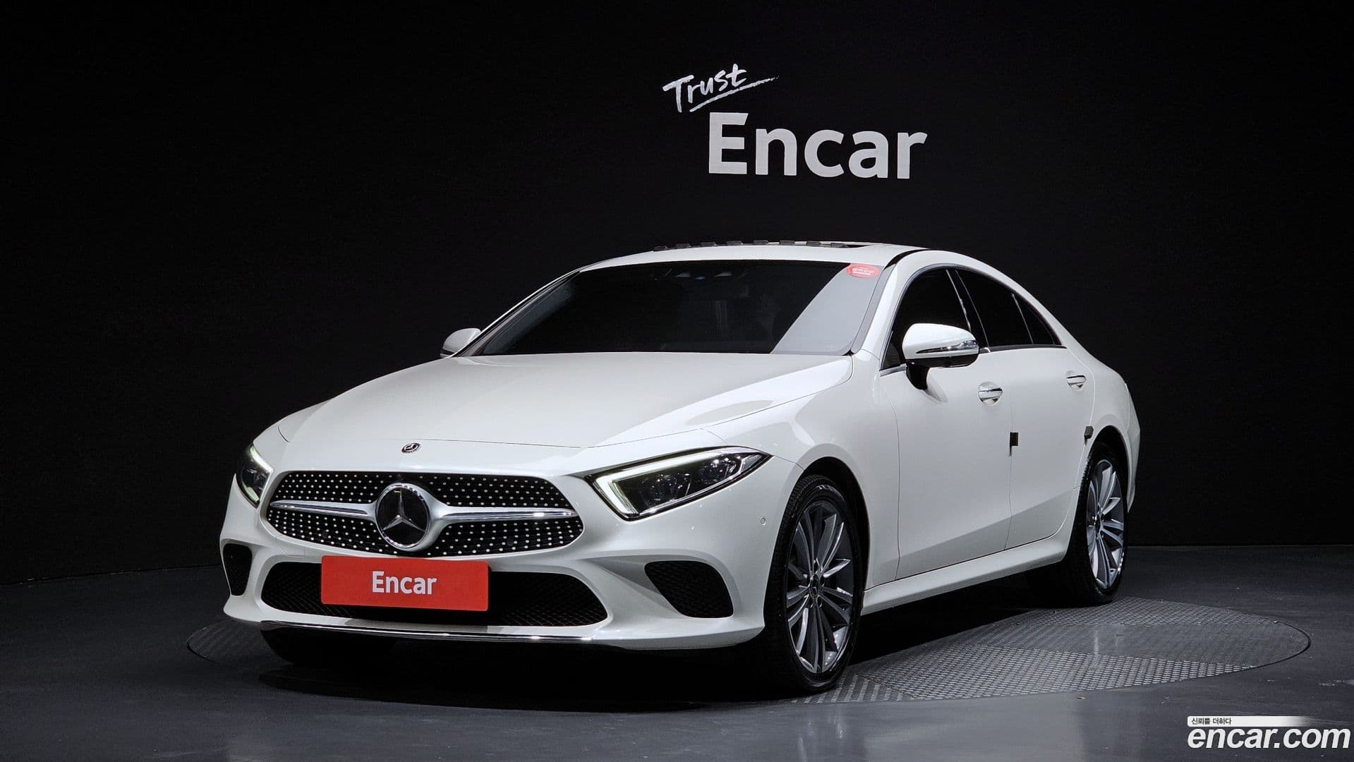 Main__Slider__Photo:CLS-Class Mercedes-Benz 2019.2-0
