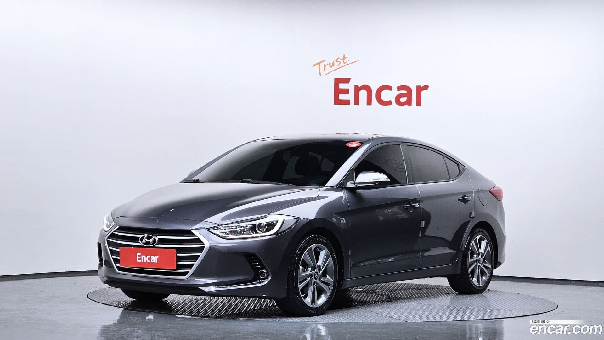 Main__Slider__Photo:AVANTE Hyundai 2017.9-0