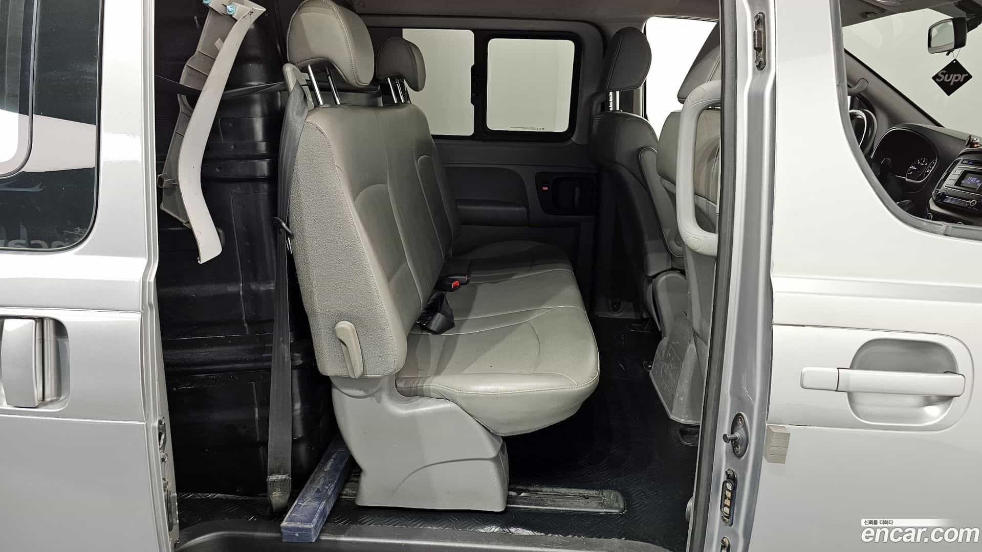 Starex Hyundai 2018.3-OPTION-016
