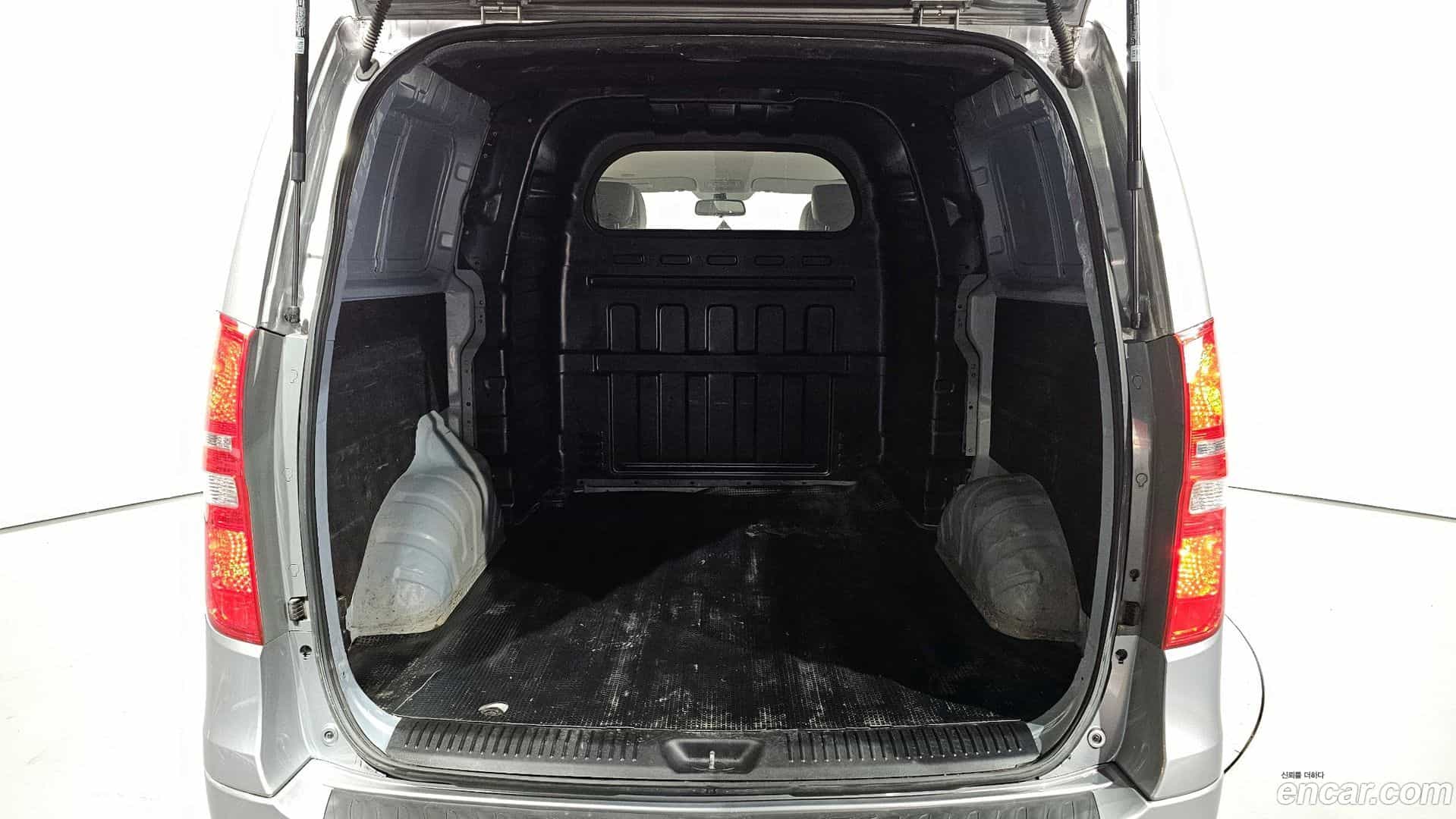 Starex Hyundai 2018.3-OPTION-024