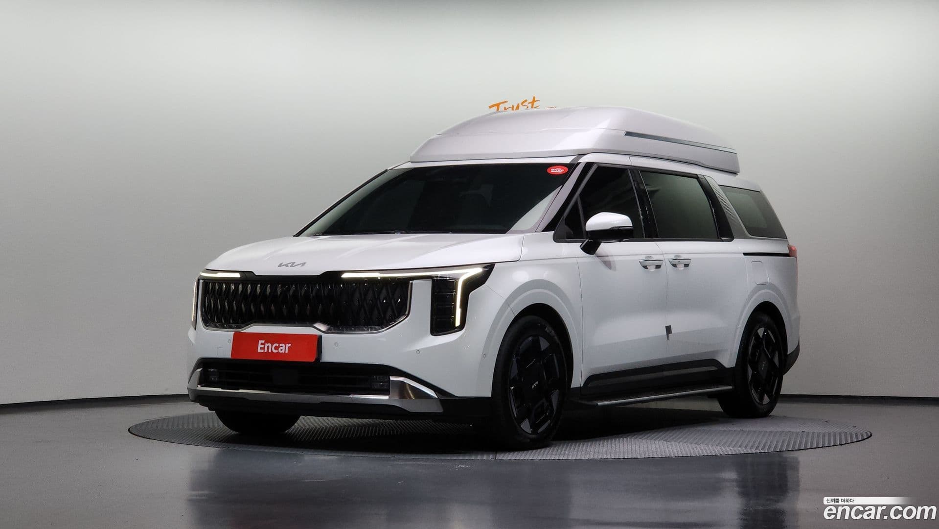 Main__Slider__Photo:Canival Kia 2024.0-0