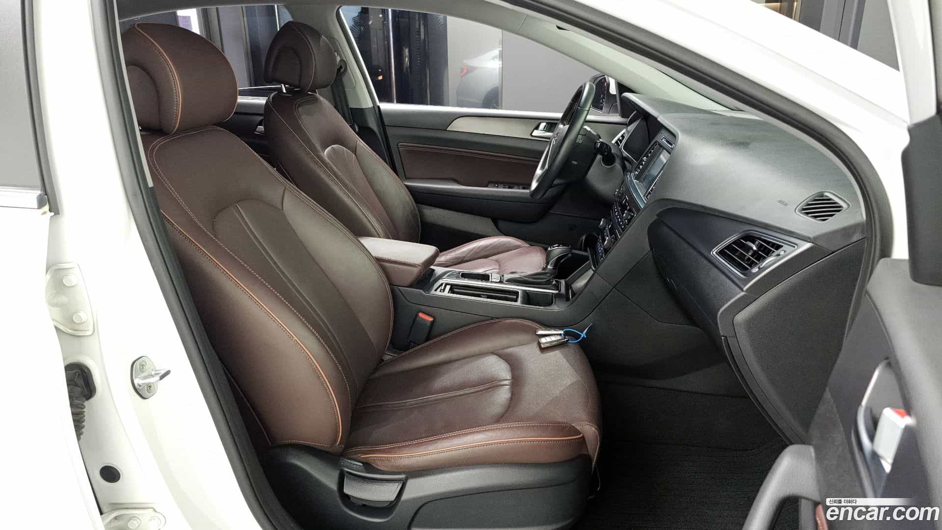 Sonata Hyundai 2017.2-INNER-010