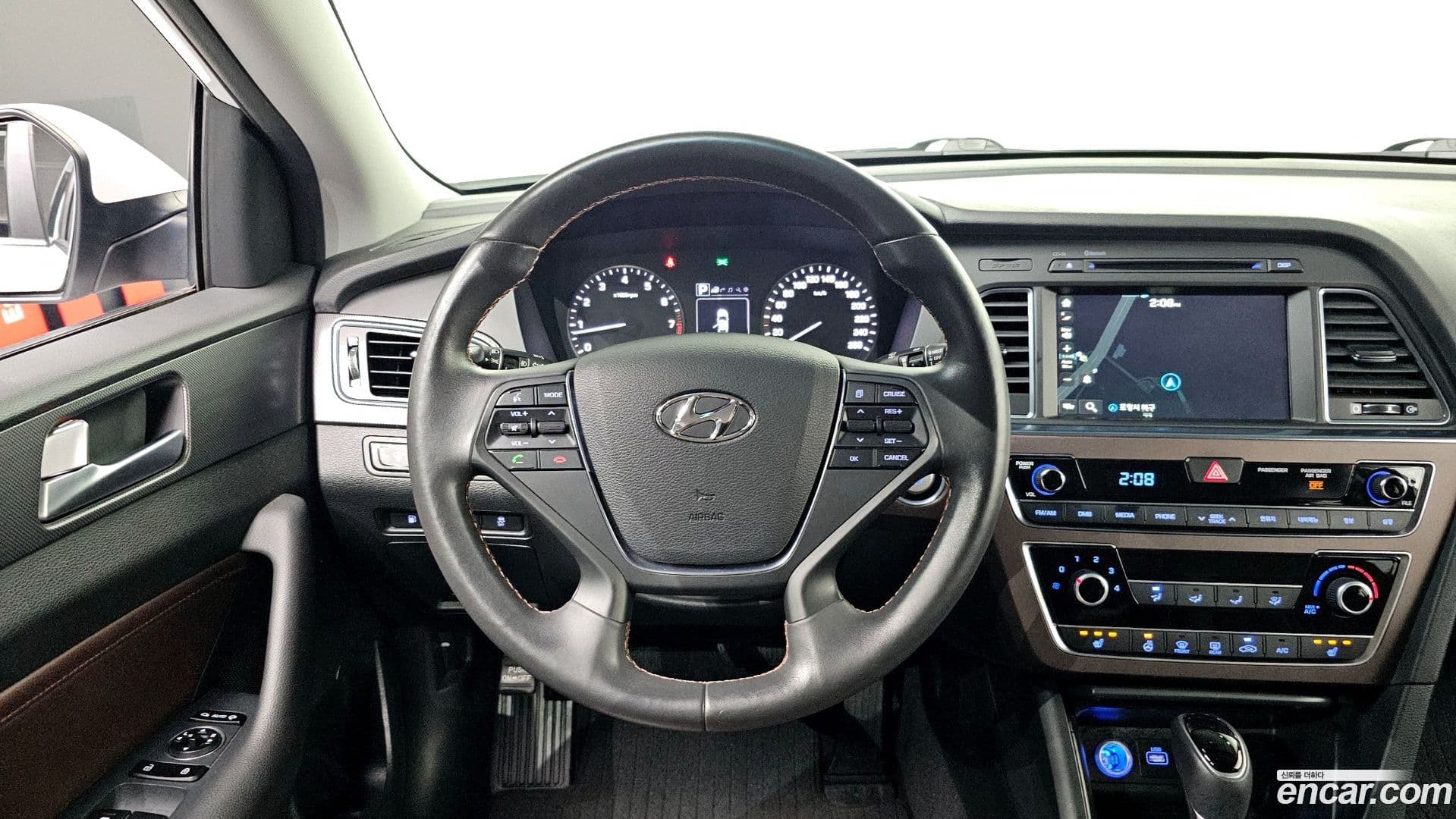 Main__Slider__Photo:Sonata Hyundai 2017.2-12