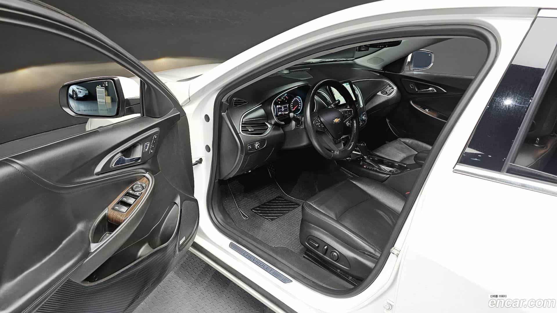 Malibu Chevrolet 2016.6-OPTION-015