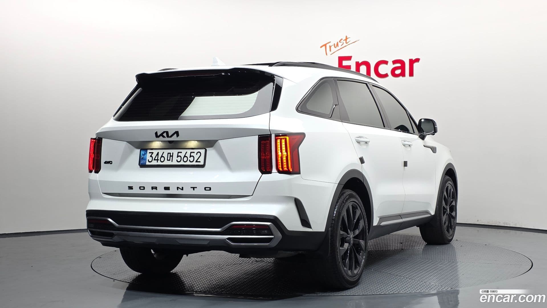 Main__Slider__Photo:Sorento Kia 2023.2-0