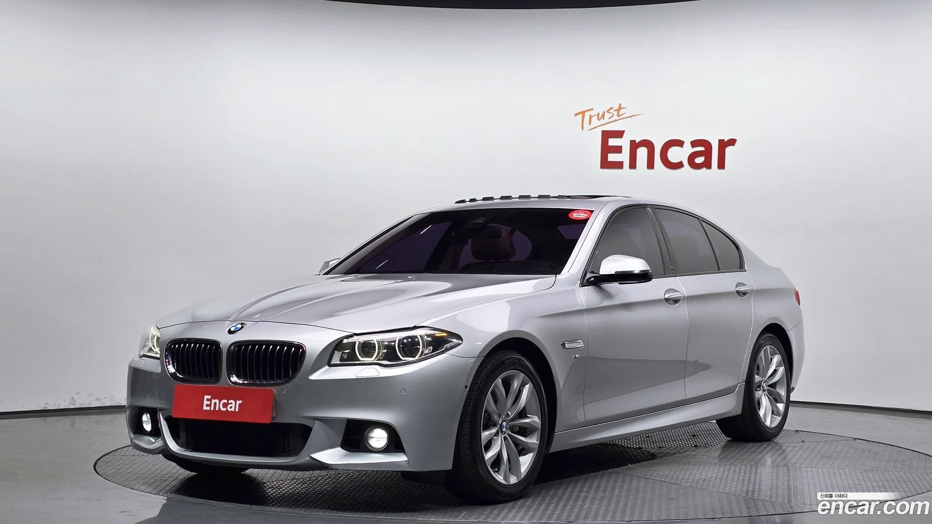 Main__Slider__Photo:5-Series BMW 2015.11-0