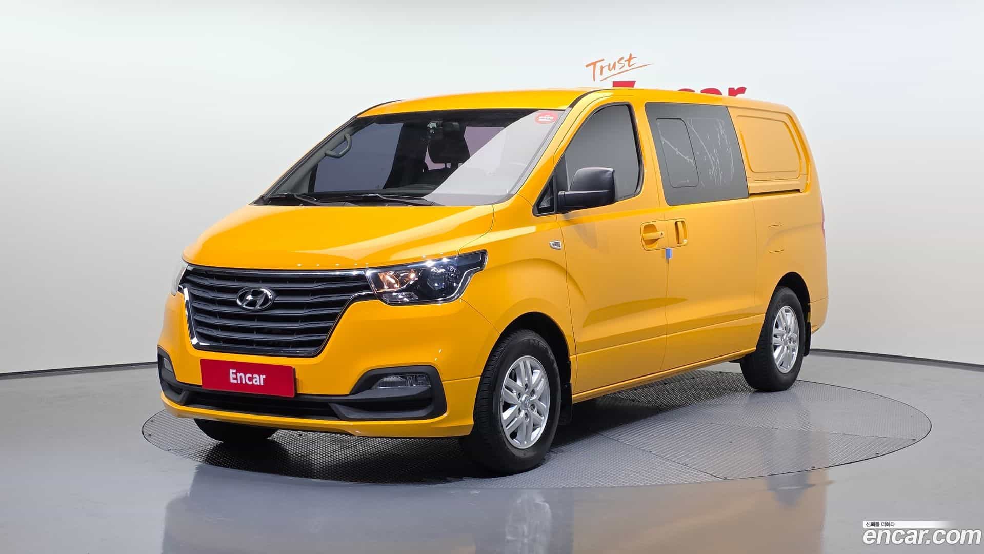 Starex Hyundai 2019.4-OUTER-001