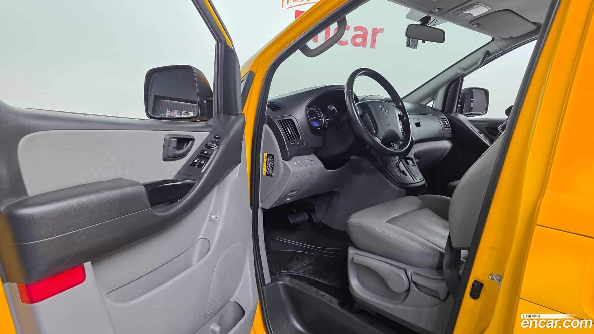 Starex Hyundai 2019.4-INNER-010
