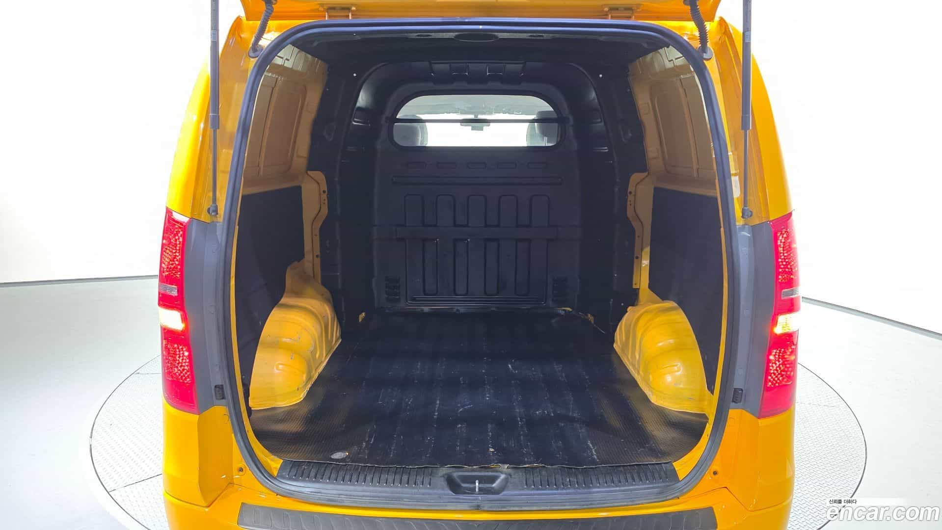 Starex Hyundai 2019.4-OPTION-024