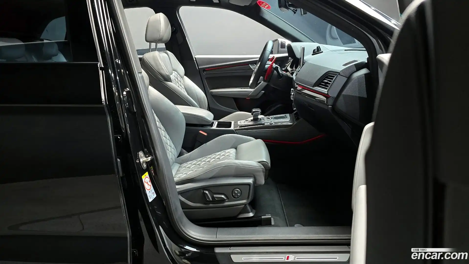 SQ5 Audi 2020.11-INNER-010