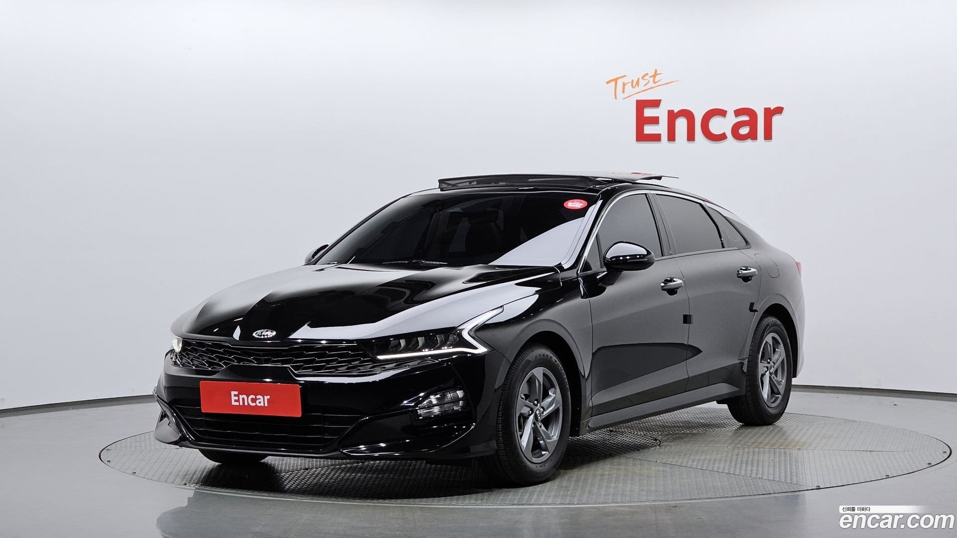 Main__Slider__Photo:K5 Kia 2021.2-0