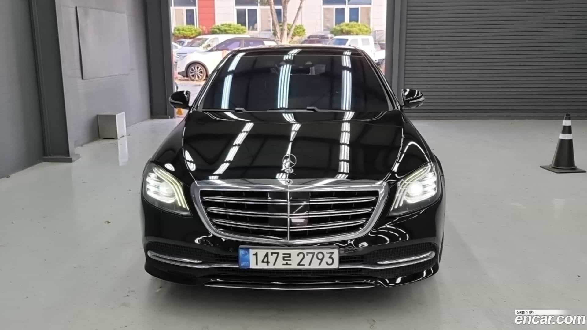 S-Class Mercedes-Benz 2019.0-OUTER-001