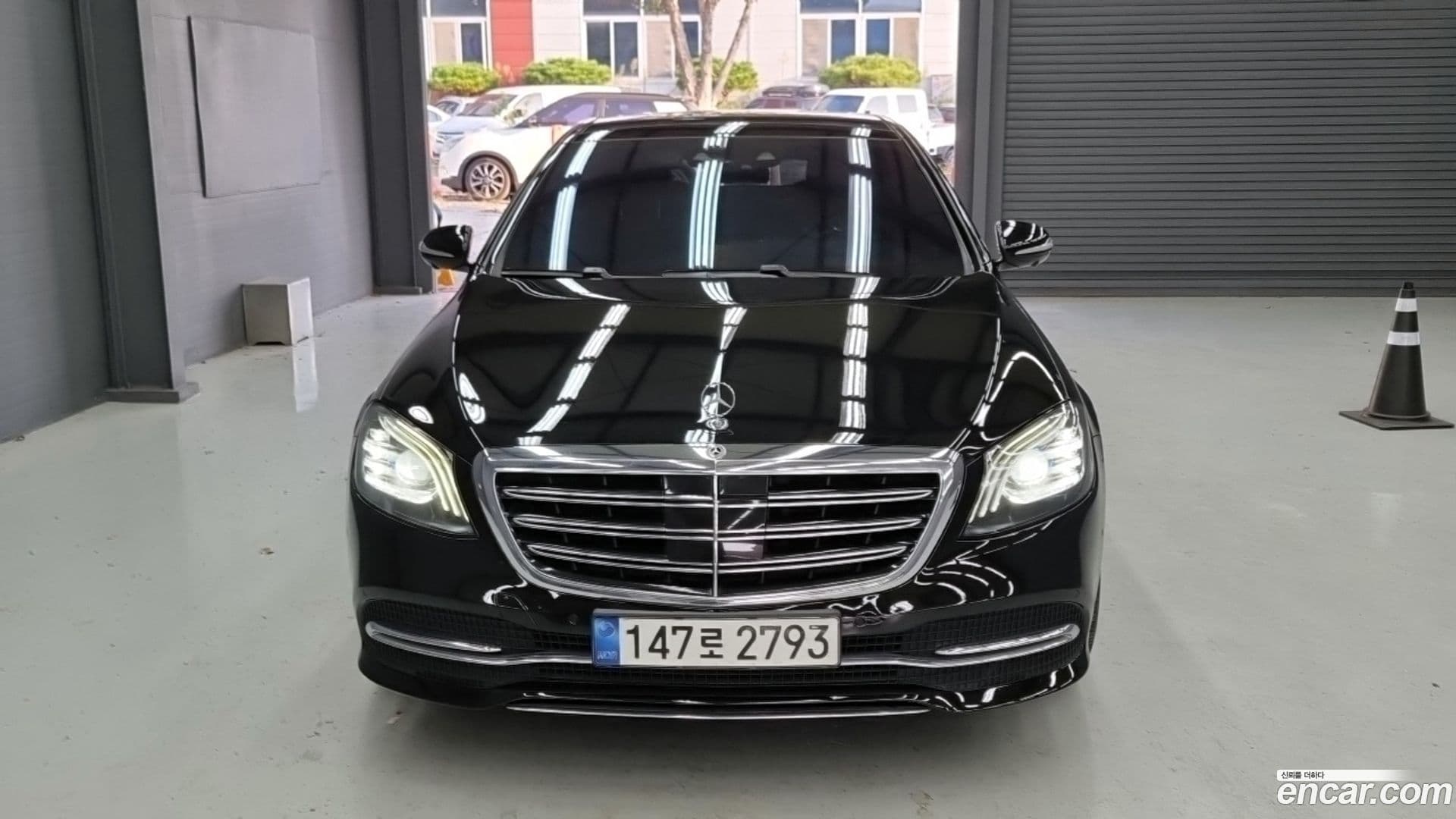 Main__Slider__Photo:S-Class Mercedes-Benz 2019.0-0