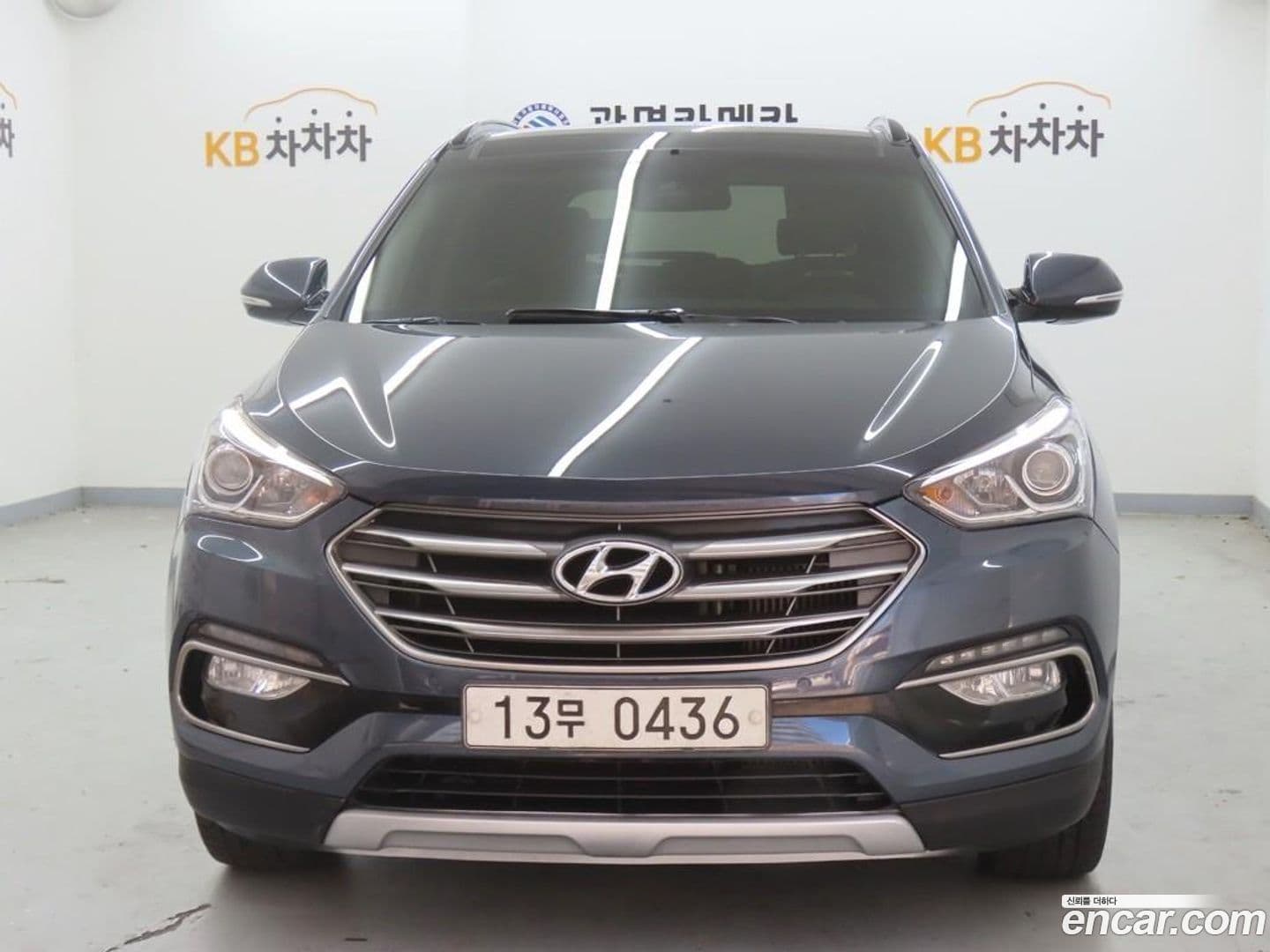 Main__Slider__Photo:Santafe Hyundai 2015.9-0