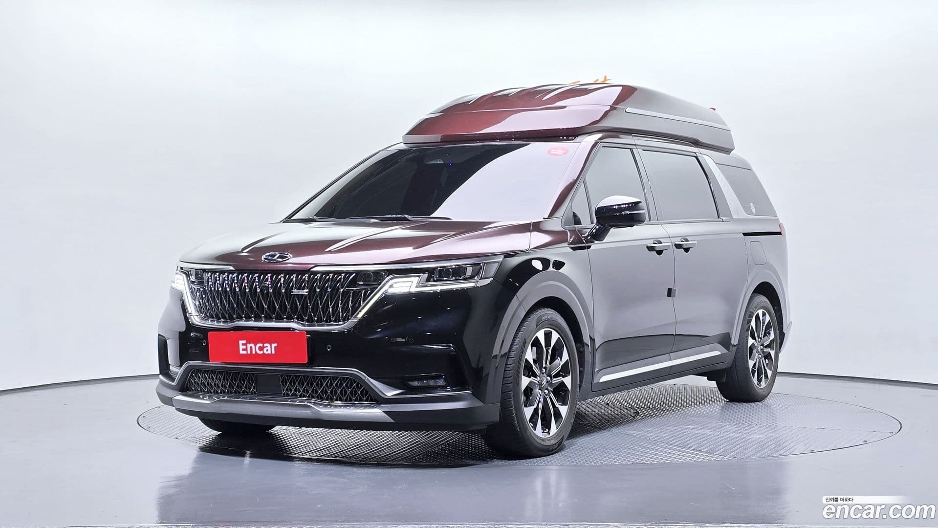 Main__Slider__Photo:Canival Kia 2022.7-0