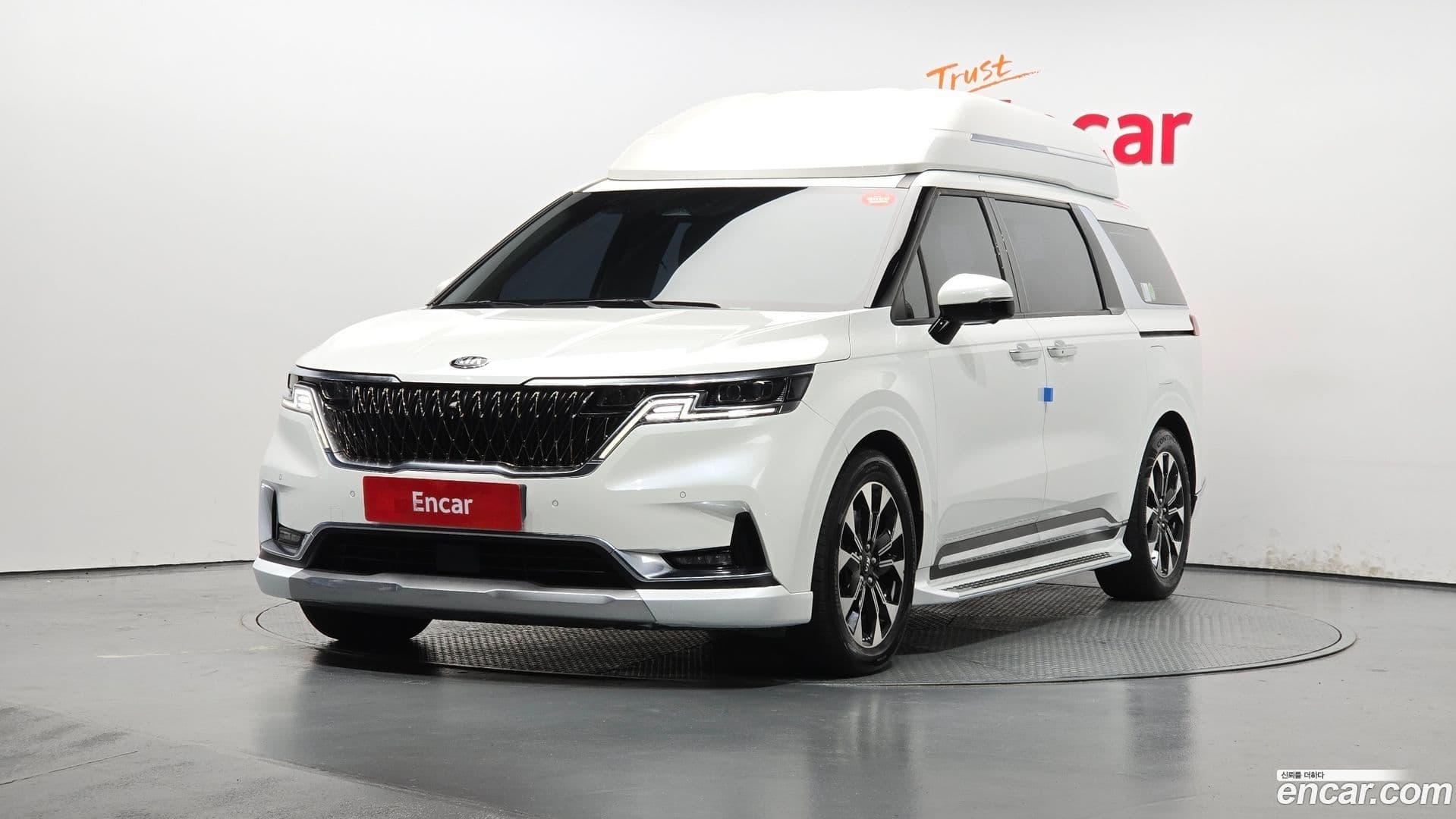 Main__Slider__Photo:Canival Kia 2021.6-0