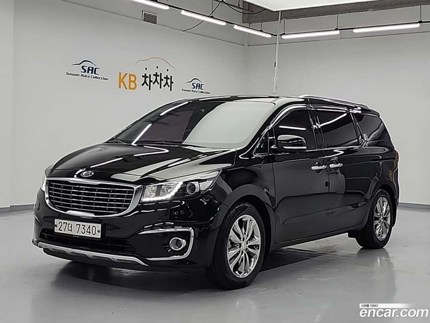 Main__Slider__Photo:Canival Kia 2017.1-0