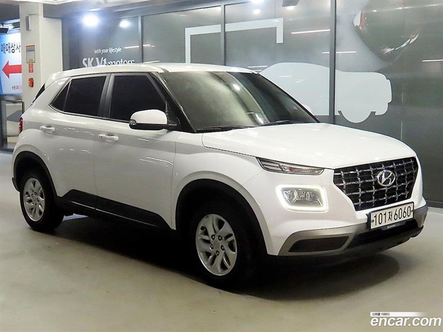 Main__Slider__Photo:Venue Hyundai 2020.6-0