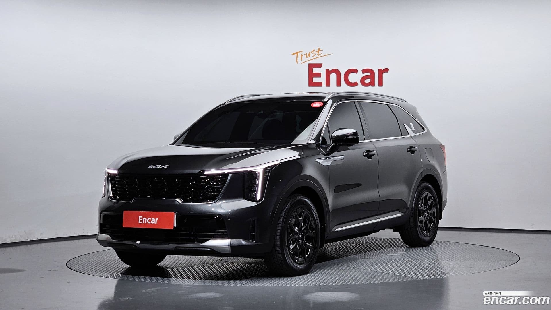 Main__Slider__Photo:Sorento Kia 2025.3-0
